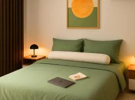 Peanuts Home Calmette - Central Saigon Homestay with Kitchen & Balcony