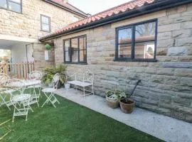 3 Bed in Thornton Dale oc-t32568