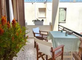Pefkakia apartment