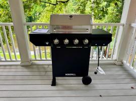 Riverfront Retreat, hotel in Walland