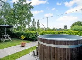 2 Bed in Thorney oc-r32363