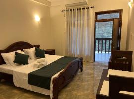 Kandy Neela Weralu, lodge i Haragama