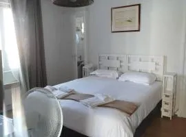 Le Crist'Al, hôtel climatisé, front de mer, proche du centre ville, et solution de restauration