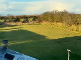 Causeway Headland Gem - 4BD Cottage Retreat