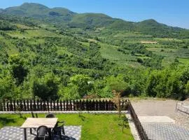 Bujtina Oda Qosja Guest house