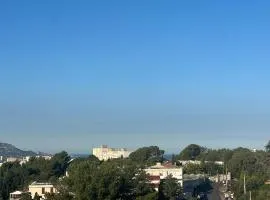 Duplex 10P Jacuzzi Terrasse Vue Mer et Montagne Marseille