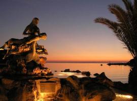 JET, luxury appartment 20m from the beach, villa i Kinion