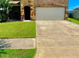JQ Cozy Stay with available Parking near NRG Stadium