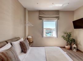 Iroon Units, hotel na may parking sa Ermoupoli