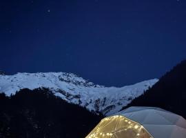 Glamp Peaks Mestia, hótel í Mestia