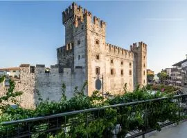 Syrmioncello - Castle Lounge