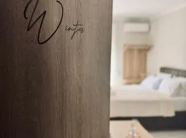 All Season - Winter Room