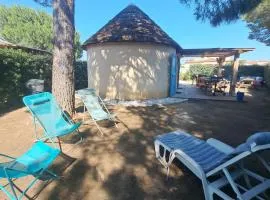 5 min voiture village de Noël joli mas de pêcheurs rénové classé 4 étoiles 8 couchages