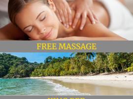 Peace of Paradise Free park tour & Free breakfast, hotel u gradu Manuel Antonio