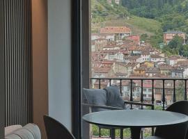 El Balc&oacute;n de Potes, hotel dengan kolam renang di Potes