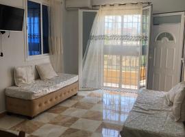 Appartement en bord de mer 3 chambres, self catering accommodation in Bejaïa