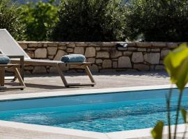 Villa Leondis, hotel in Melidhónion