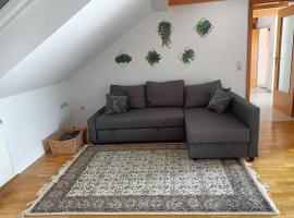 Attic apartment in Katzwang, Nuremberg, Hotel in Nürnberg
