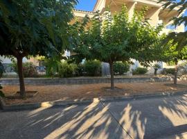 Appartements PORTICCIO CENTRE, hotel cerca de Aeropuerto de Ajaccio - Napoléon Bonaparte - AJA, 
