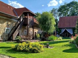 Statek Kloubek, hotel v destinaci Chabičovice