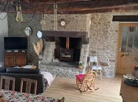 Maison de campagne au cœur d'un village