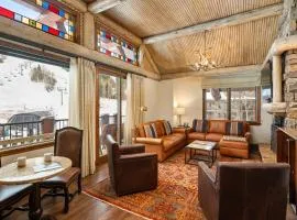 The Ritz-Carlton Club, 3 Bedroom Penthouse 4302, Ski-in & Ski-out Resort in Aspen Highlands