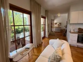 Quiet luxury studio next to airport