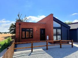 Peaceful brand new bungalow，位于Southminster的简易别墅