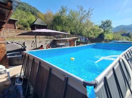 Holiday home Okan, hotel v destinaci Glavatičevo