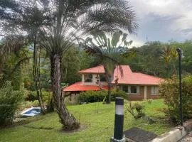 Casa en Condominio vía Villeta