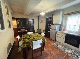 A due passi dal centro, apartment in Barga