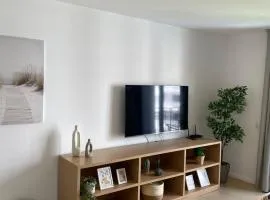 Ikebana Suite - Modern Apartment with Parking & Swimming Pool