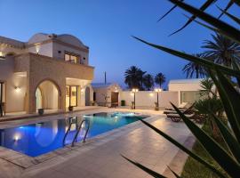 Villa Bord De Mer Dar Kays, hotel v destinaci Aghīr