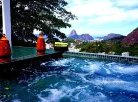 Casa Altos de Santa Teresa