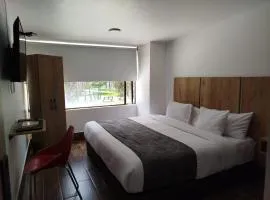 Aw Hotel Ariston Embassy