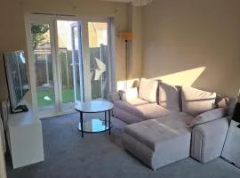 Spacious & Homely Colchester Stay-Great Location