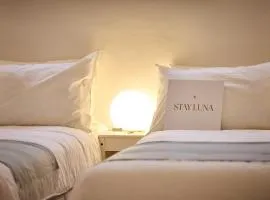 Stay Luna