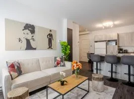 Wonderful 4 BR Home in the heart of Downtown