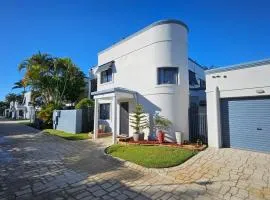Hervey Bay Oasis in Urangan