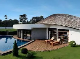 Azaya Villas Resort