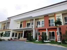 Palm Hill Resort