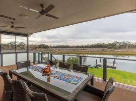 La Dolce Vita - 56 Marina Way, Hotel in Mannum