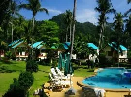 Green Cottage Beach Resort