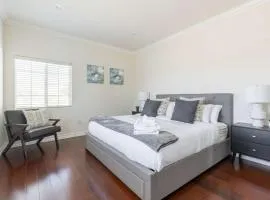Chic & Cozy Home - Perfect Southern California Get