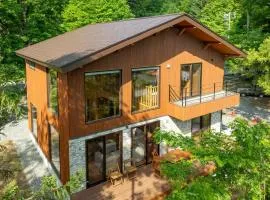 White Lake Hill Hakuba by JAMSZ ROYALE