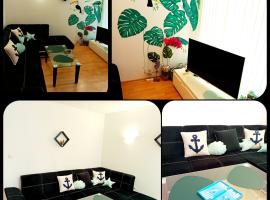 One Sunny Home in Sunny Beach, hotel in Sunny Beach