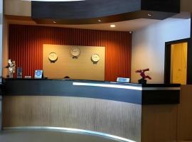 Hotel Benua, hotel poblíž Letiště Haluoleo - KDI, Kendari