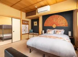 The Ivy Apartments, BEST Location, Yoyogi!!