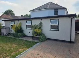 Studio one bed in Dagenham London