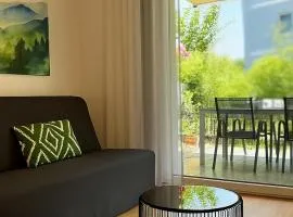 Promenade by BestChoice - Self Check-in with Parking Option
